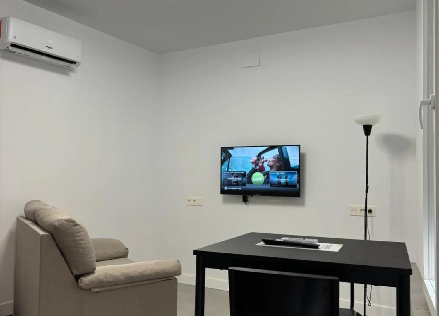 מאלגה Apartamento 2 A 10 Minutos Caminando De La Estacion De Bus Y Tren Maria Zambrano